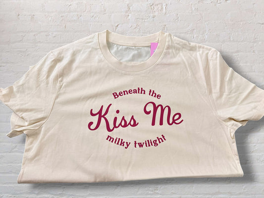Kiss Me Tee - Honey - L