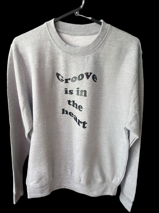 Groove is in the heart sweatshirt - M